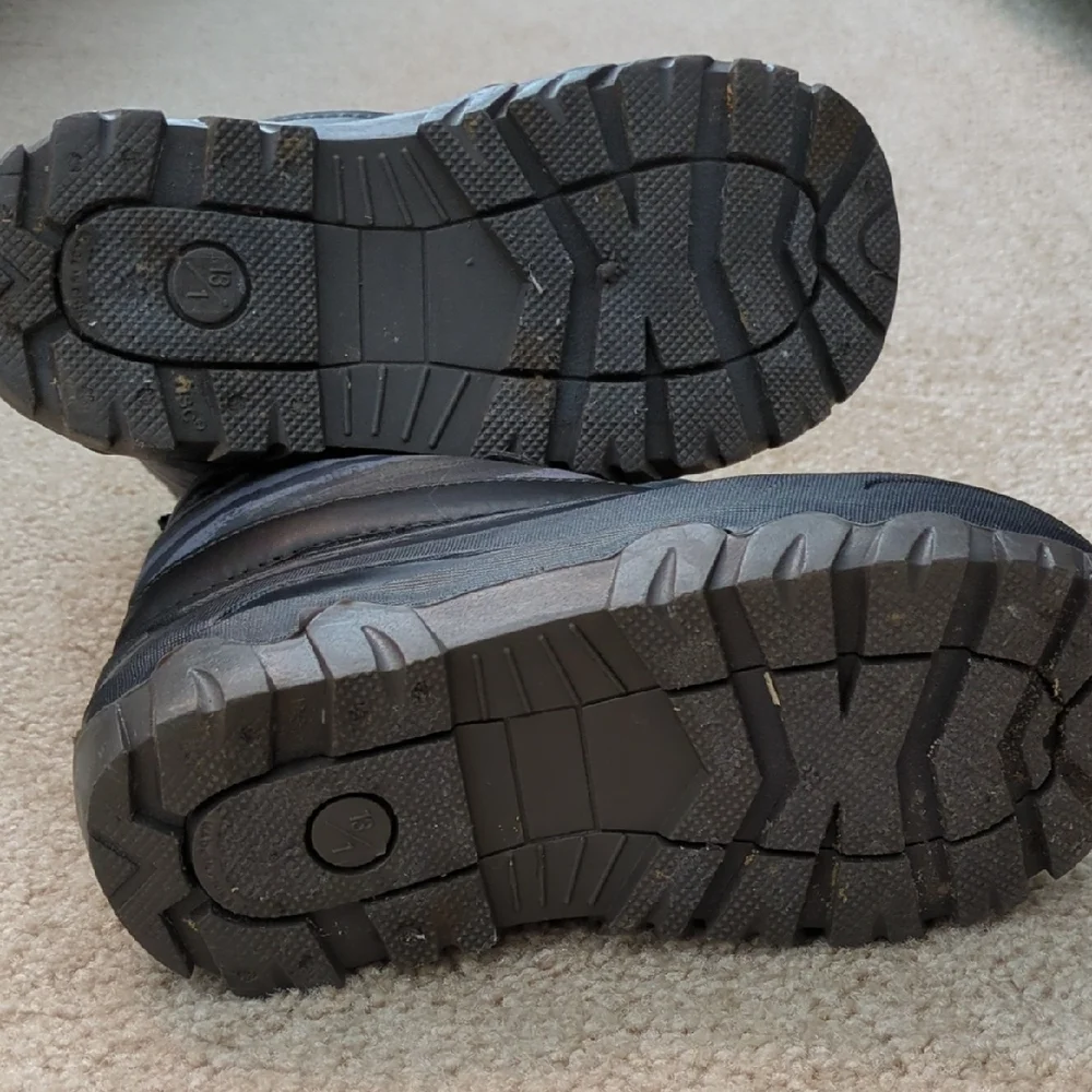 Cozy Black and Gray Kids' Snow Boots